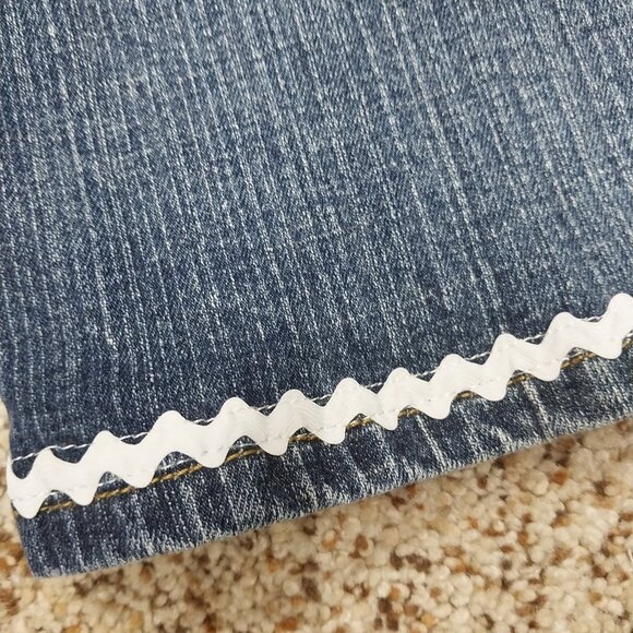 3321 Size 10 Melrose Highrise Upcycled Bleached Bell-Bottoms. - Picture 4 of 6